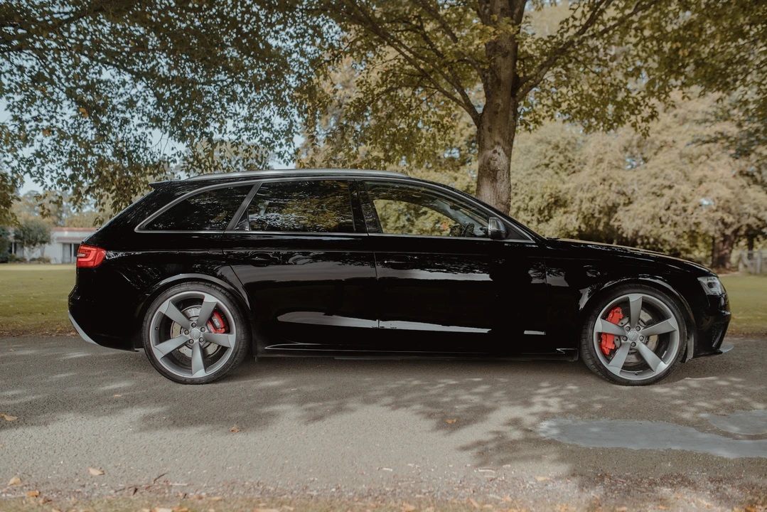2015 Audi B8 RS4 - Image 12 of 31
