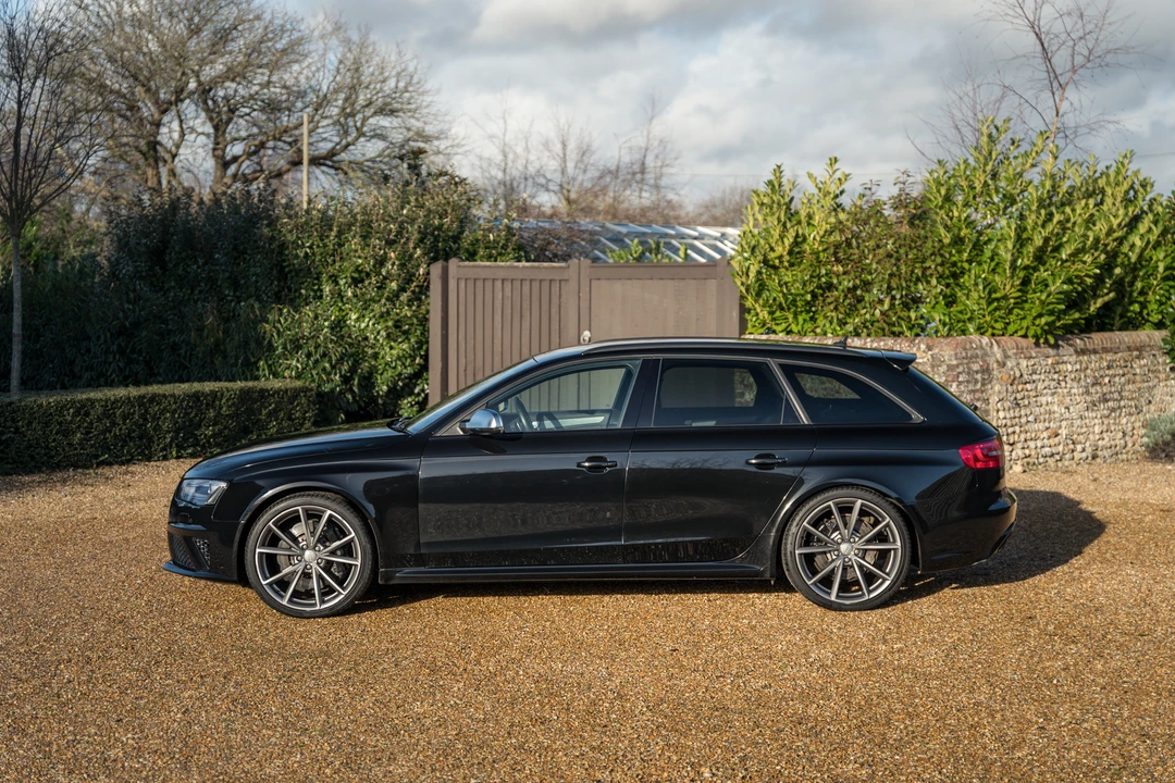 2015 Audi B8 RS4 - Image 4 of 31