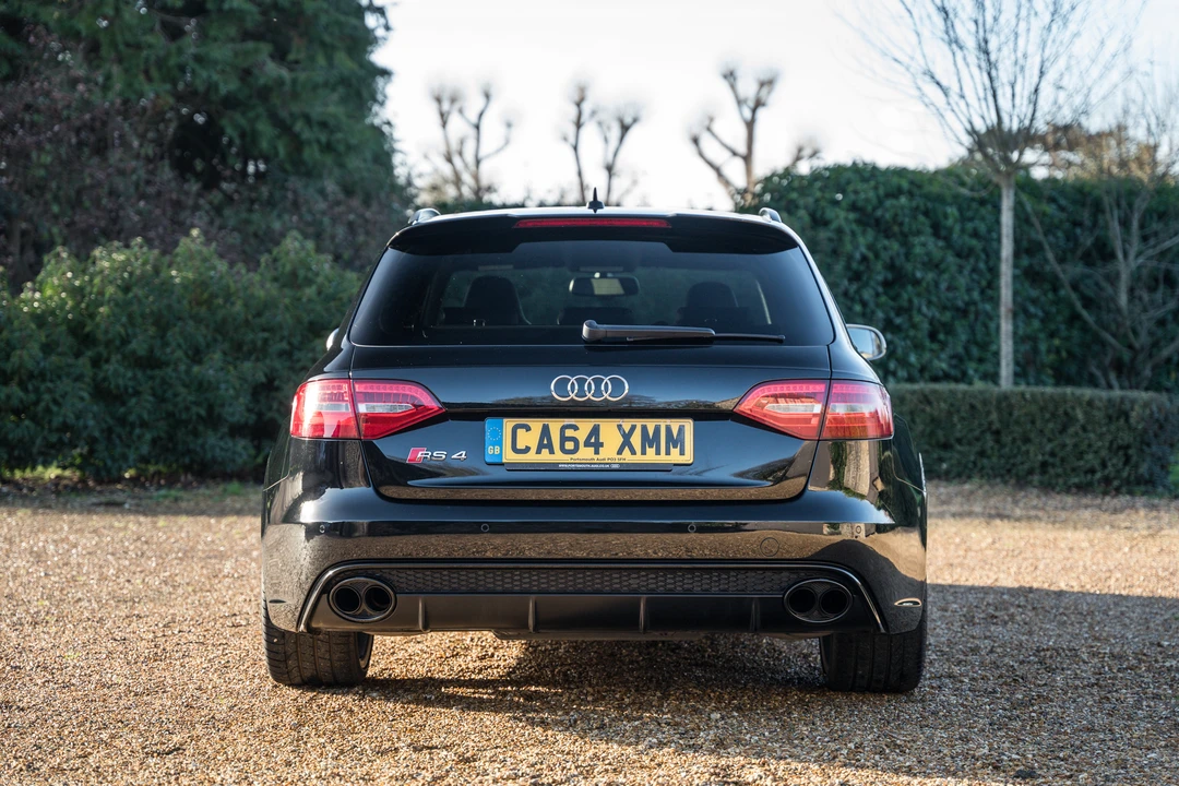 2015 Audi B8 RS4 - Image 8 of 31