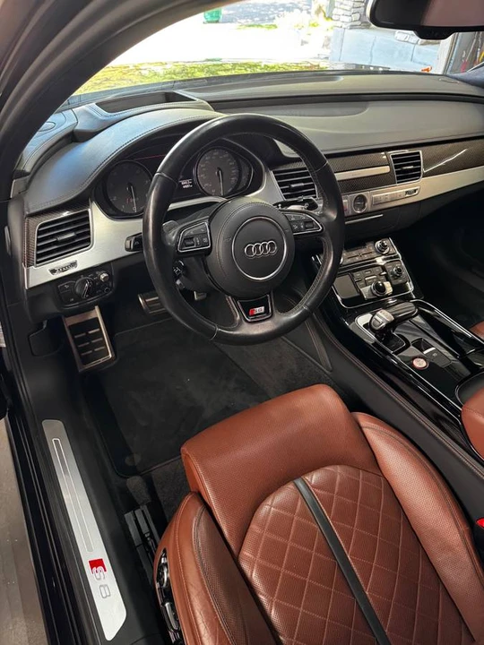 2015 Audi D4 S8 - Image 4 of 8