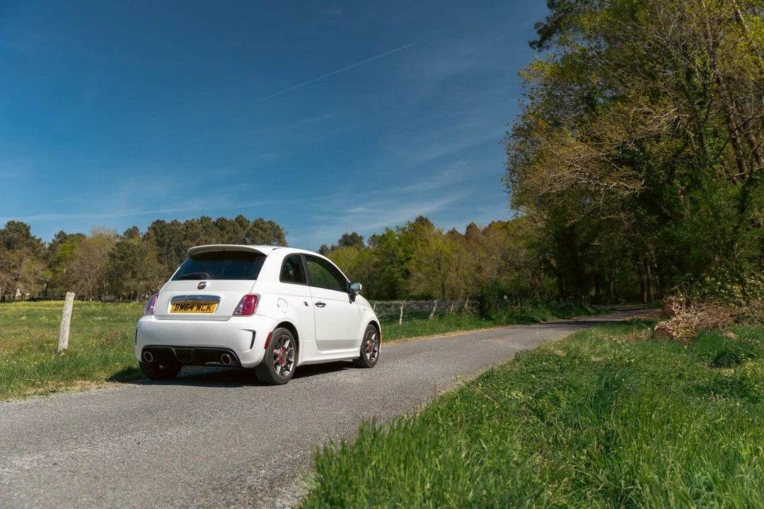 2015 Abarth - Image 3 of 30