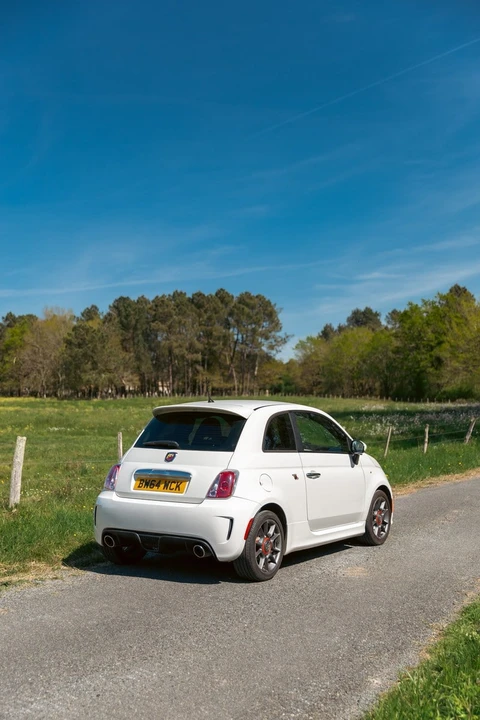 2015 Abarth - Image 5 of 30