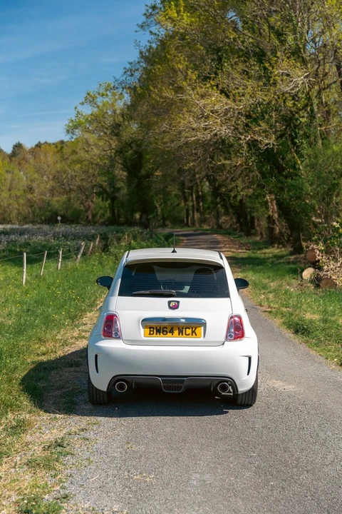 2015 Abarth - Image 7 of 30