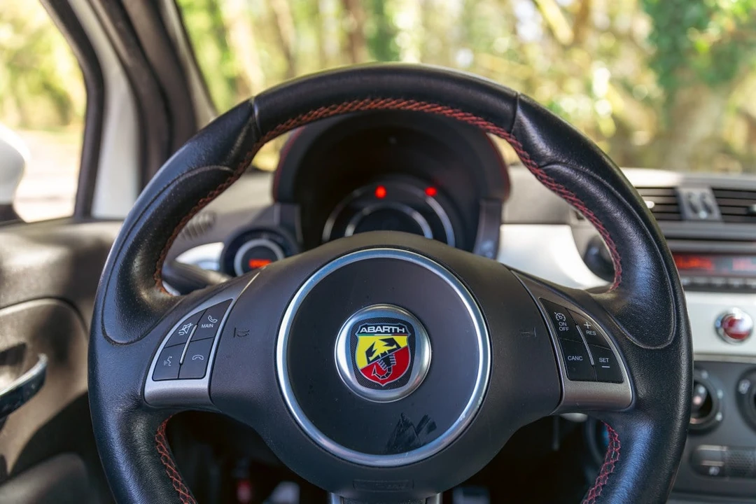 2015 Abarth - Image 12 of 30