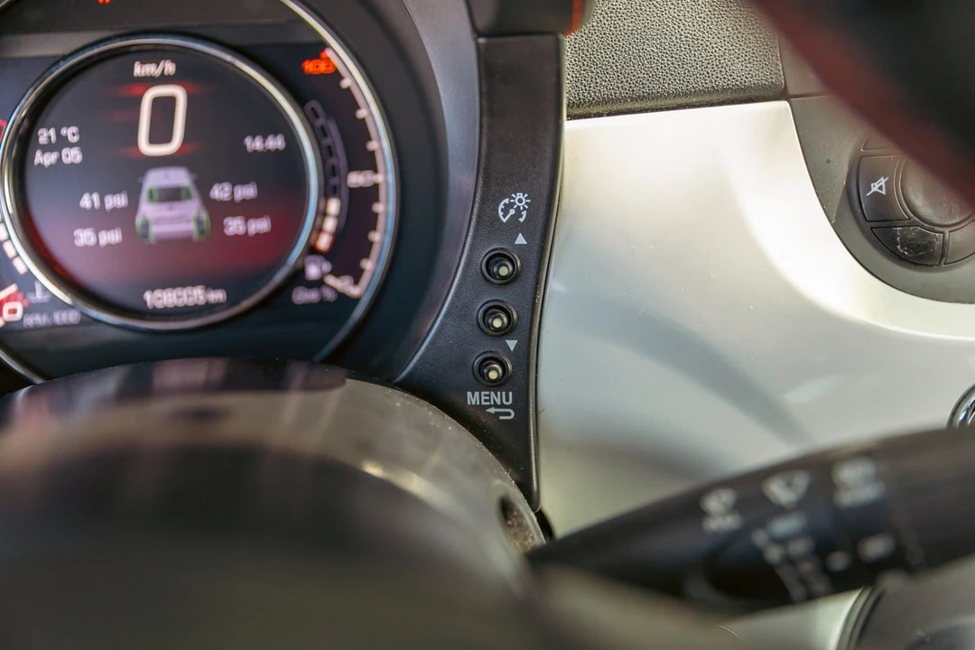 2015 Abarth - Image 8 of 30