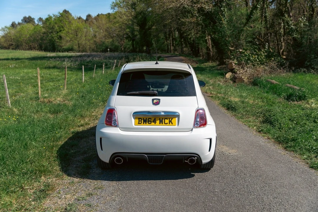 2015 Abarth - Image 15 of 30