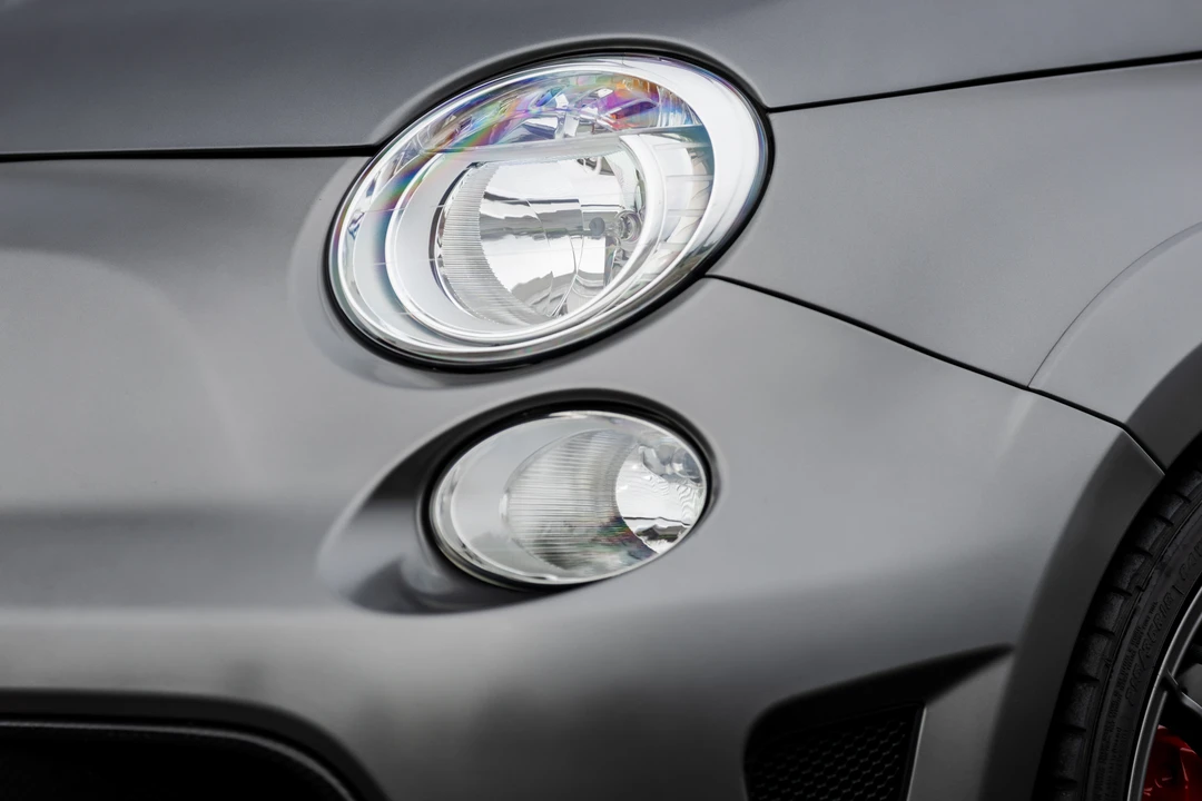 2015 Fiat Abarth 500 - Image 16 of 31