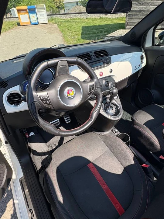 2015 Fiat Abarth 500 - Image 4 of 16