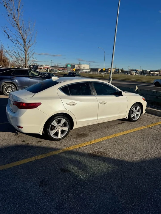 2015 Acura ILX - Image 3 of 11