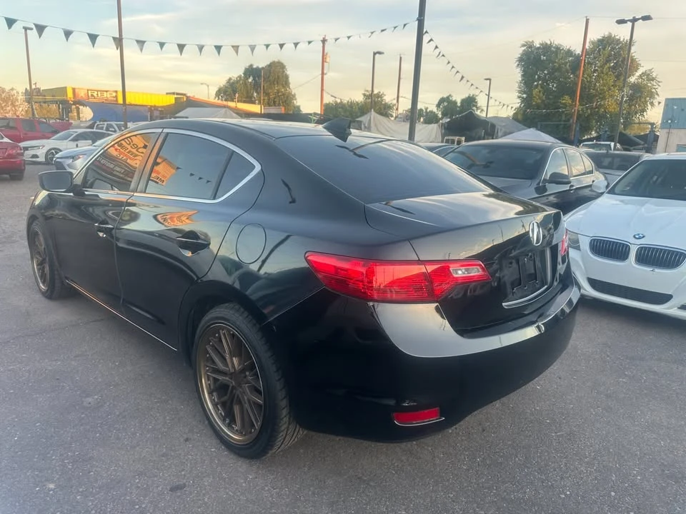 2015 Acura ILX - Image 4 of 15