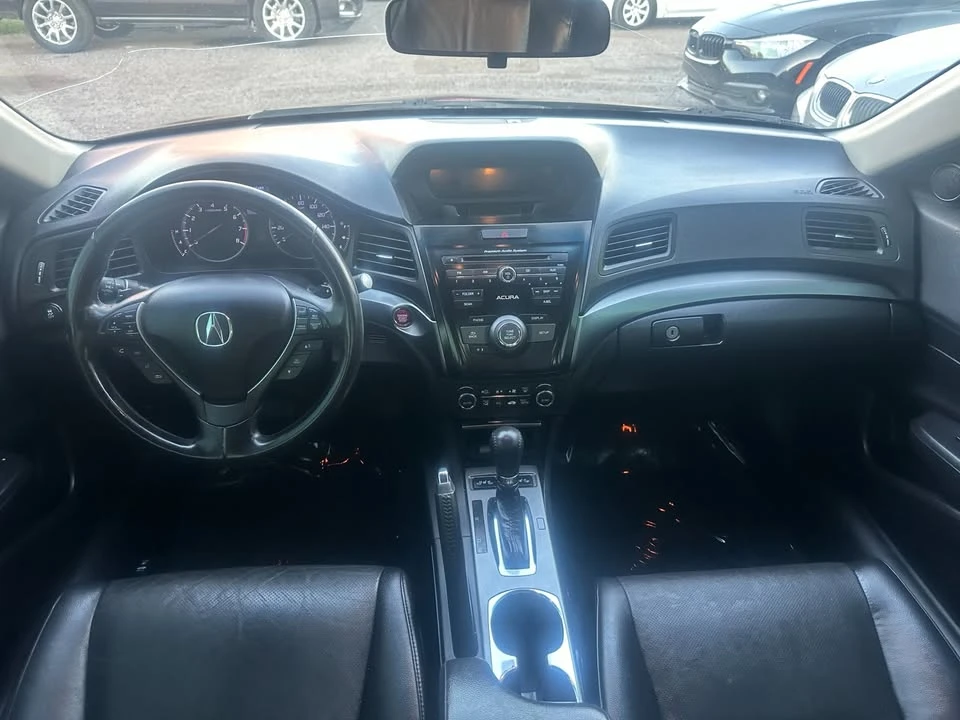 2015 Acura ILX - Image 10 of 15