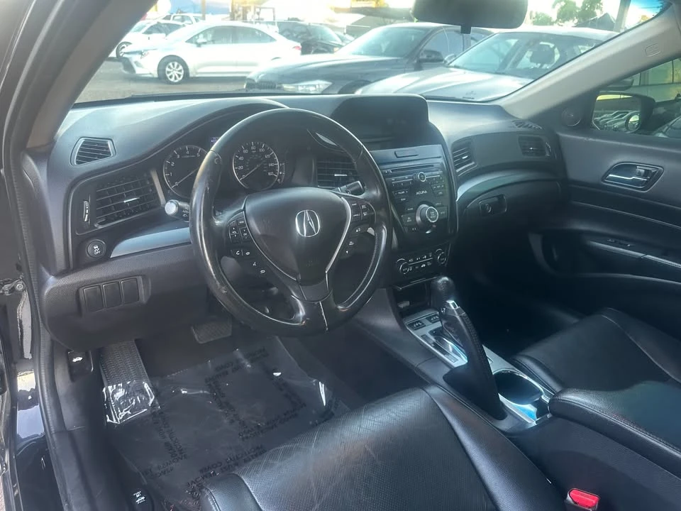 2015 Acura ILX - Image 7 of 15