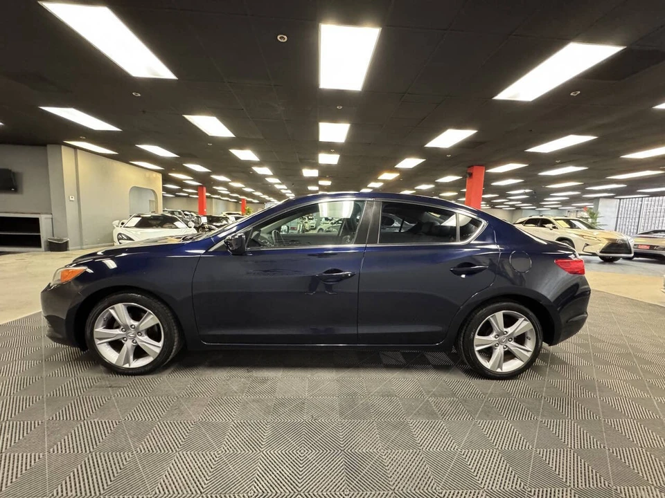 2015 Acura ILX - Image 9 of 12