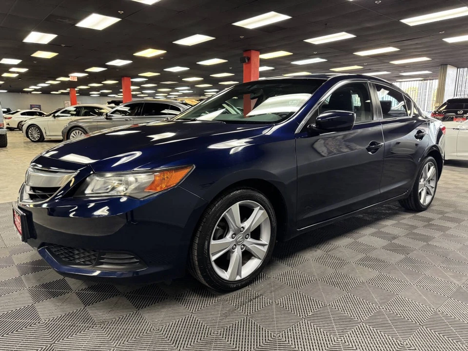 2015 Acura ILX - Image 6 of 12