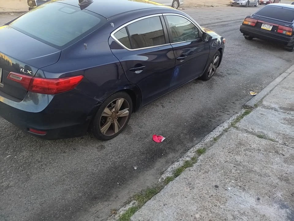 2015 Acura ILX - Image 2 of 4