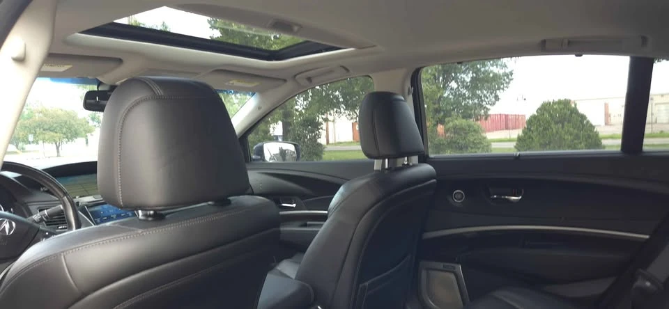 2015 Acura RLX - Image 7 of 20
