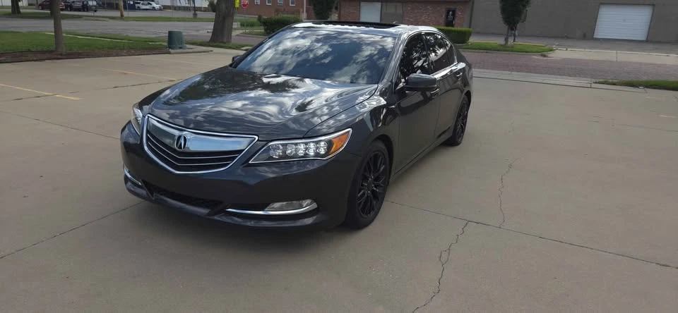 2015 Acura RLX - Image 2 of 20