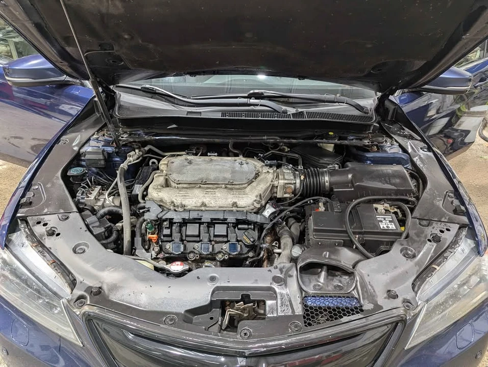 2015 Acura TLX 1st Gen - Image 11 of 13