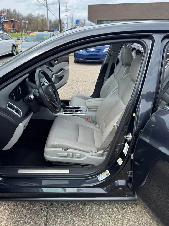 2015 Acura TLX 1st Gen - Image 9 of 12