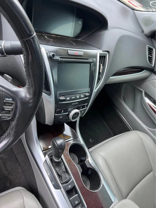 2015 Acura TLX 1st Gen - Image 9 of 10