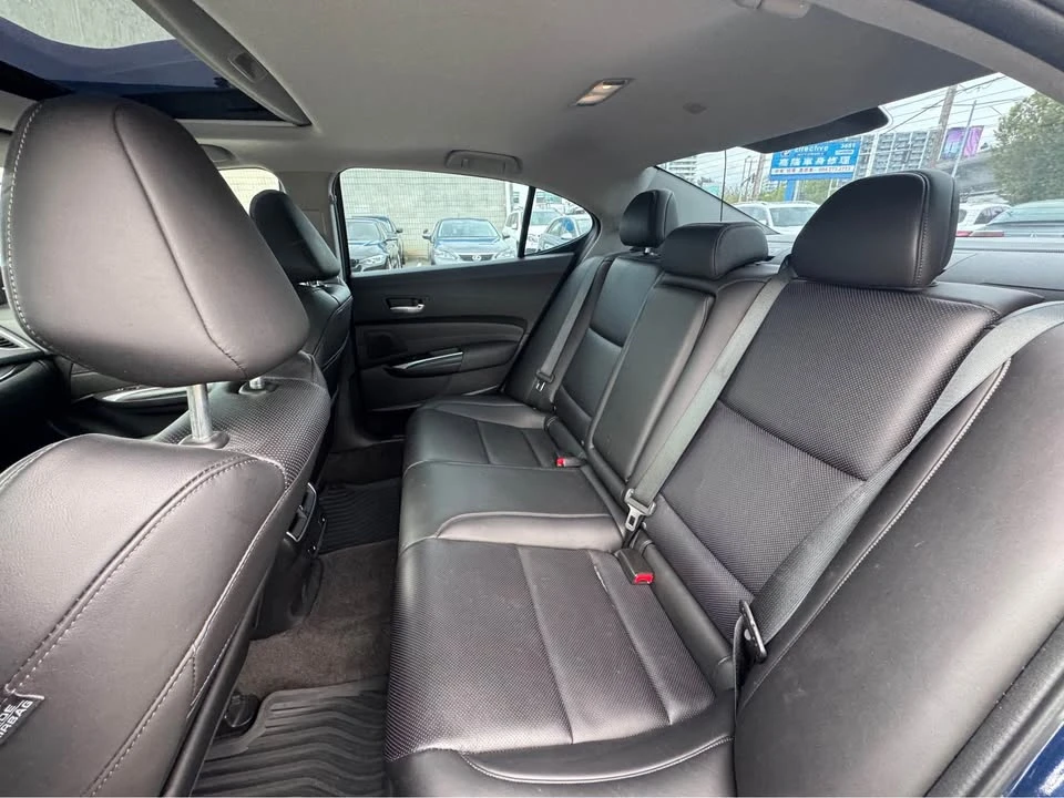 2015 Acura TLX 1st Gen - Image 9 of 20