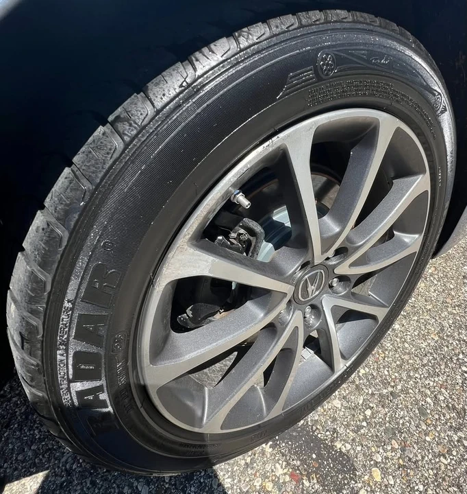 2015 Acura TLX 1st Gen - Image 16 of 17
