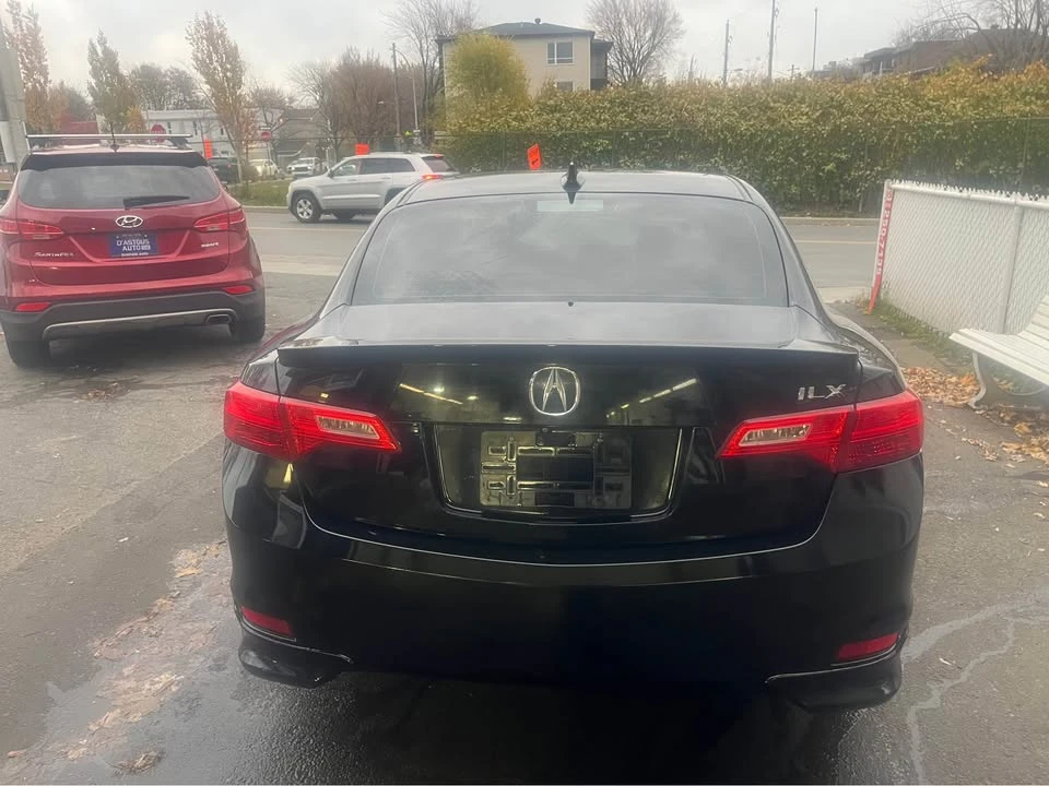 2015 Acura ILX - Image 2 of 11