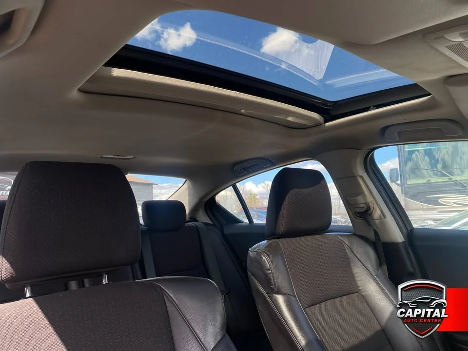 2015 Acura ILX - Image 11 of 15