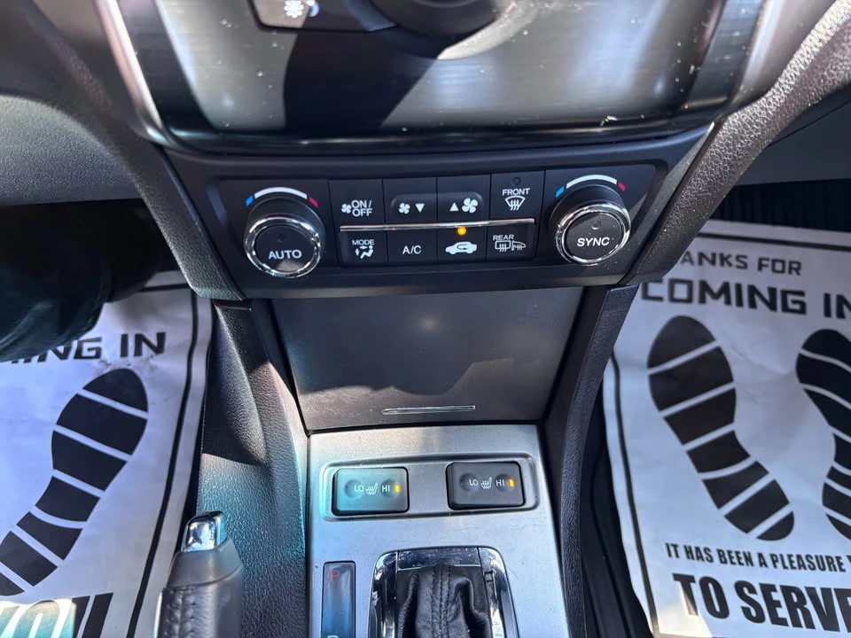 2015 Acura ILX - Image 14 of 20