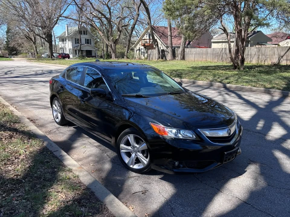 2015 Acura ILX - Image 9 of 20