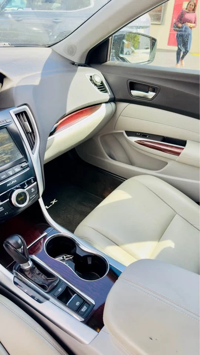 2015 Acura ILX - Image 12 of 19