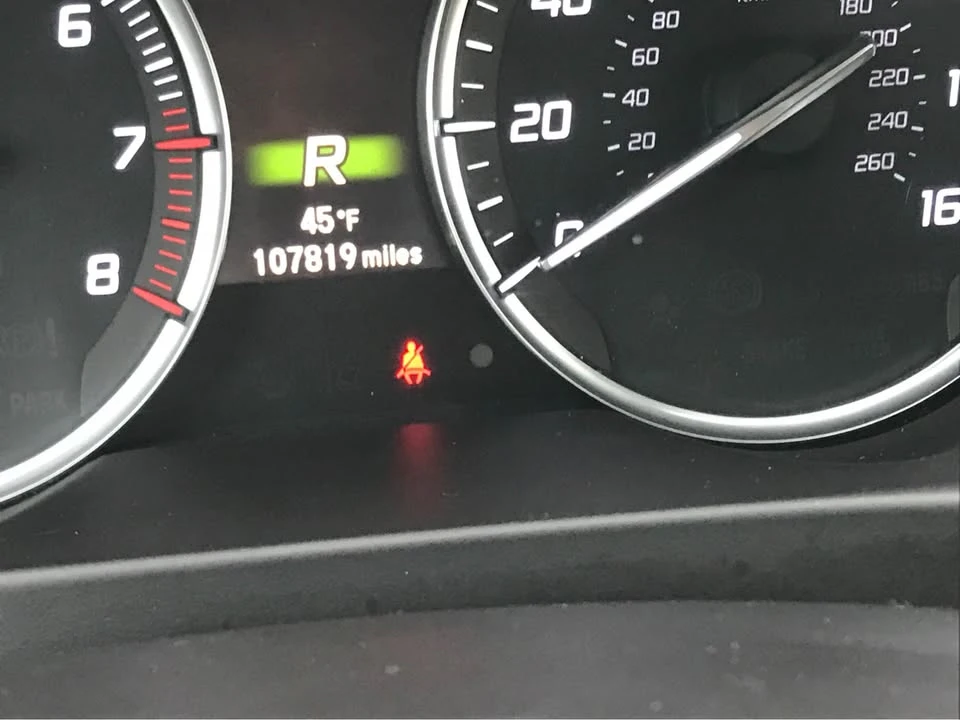 2015 Acura ILX - Image 10 of 17