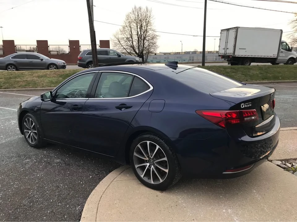 2015 Acura ILX - Image 8 of 17