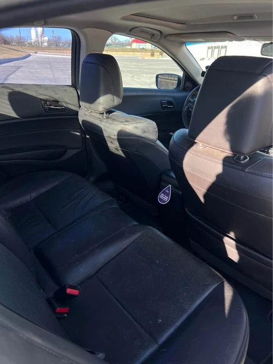2015 Acura ILX - Image 11 of 16