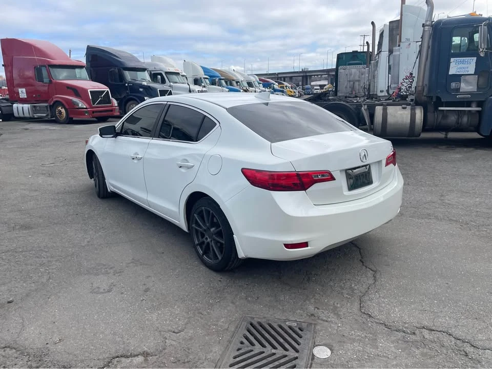 2015 Acura ILX - Image 3 of 5