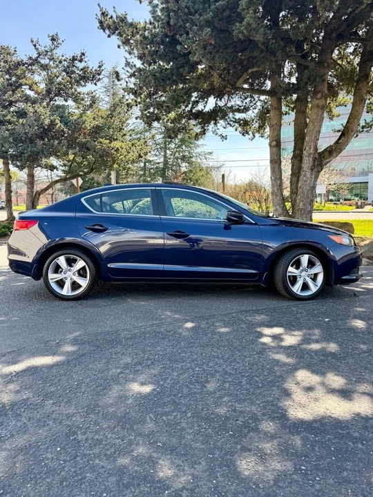 2015 Acura ILX - Image 2 of 15