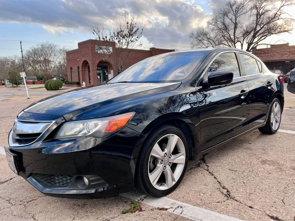 2015 Acura ILX - Image 2 of 12