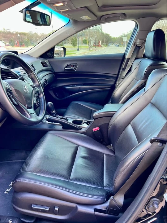 2015 Acura ILX - Image 9 of 12