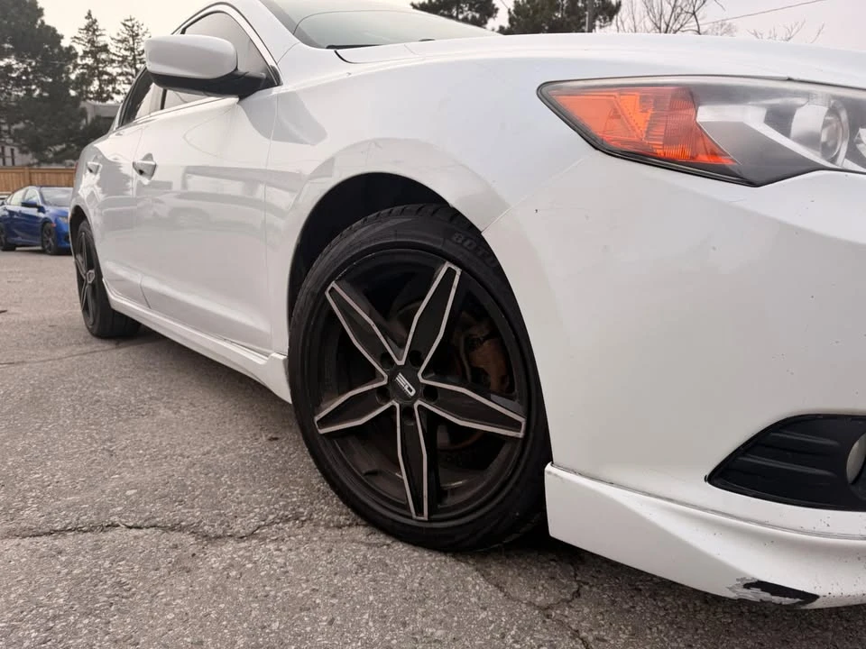 2015 Acura ILX - Image 8 of 16