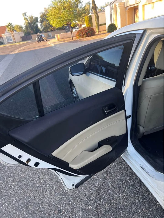 2015 Acura ILX - Image 11 of 17