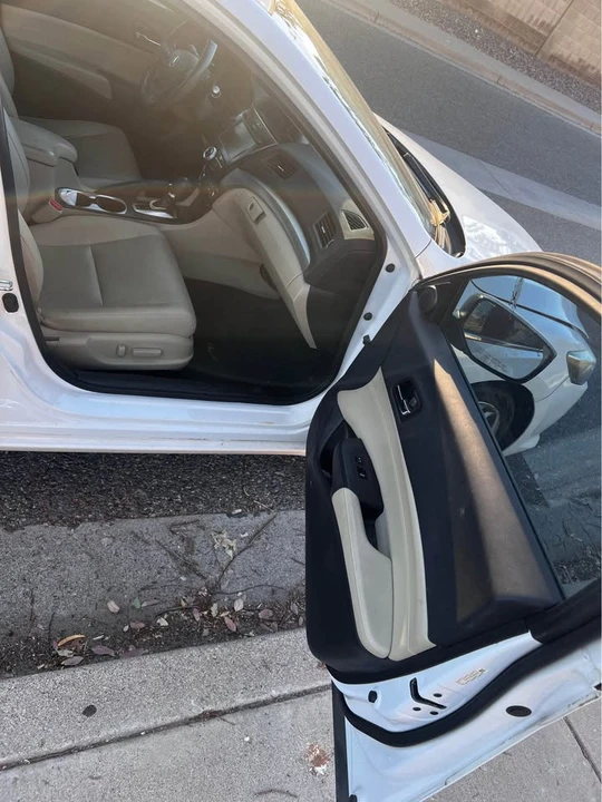2015 Acura ILX - Image 15 of 17