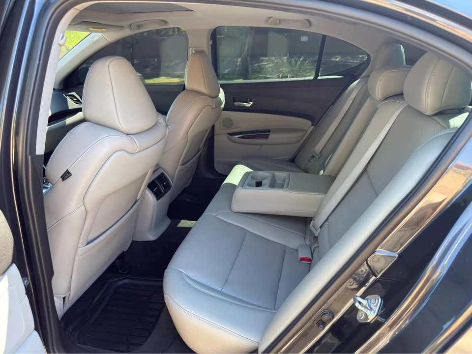 2015 Acura ILX - Image 9 of 12