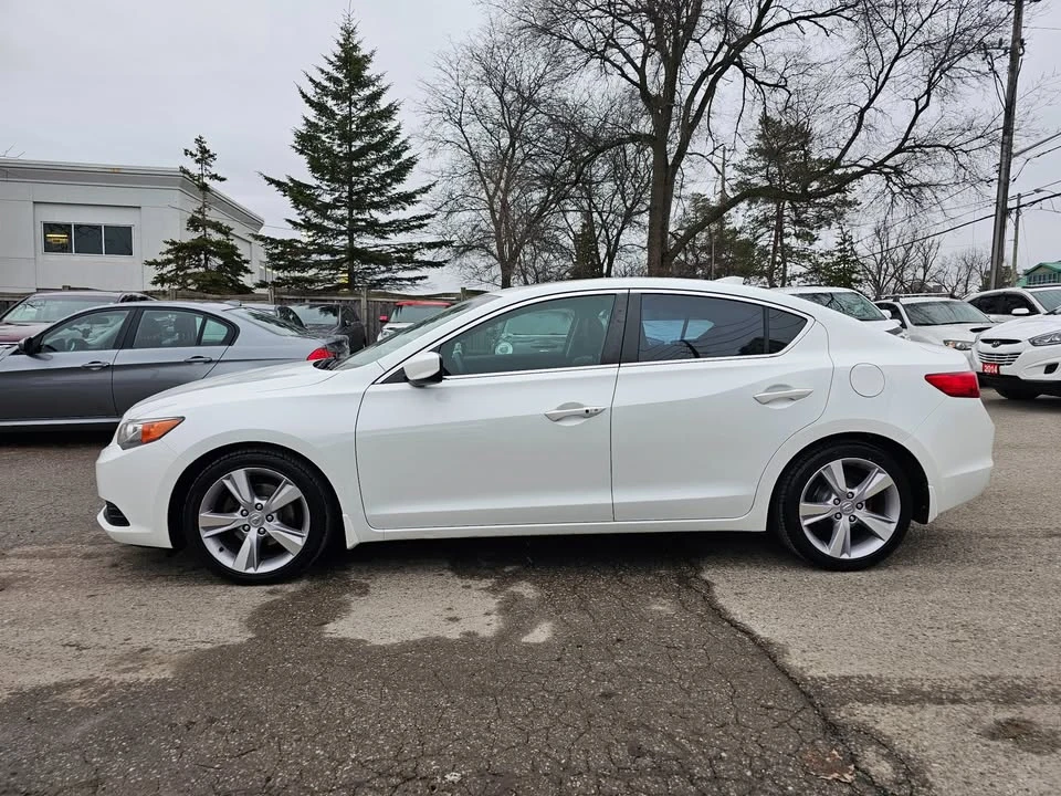 2015 Acura ILX - Image 2 of 14