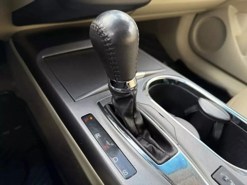 2015 Acura RDX 2nd Gen - Image 15 of 18
