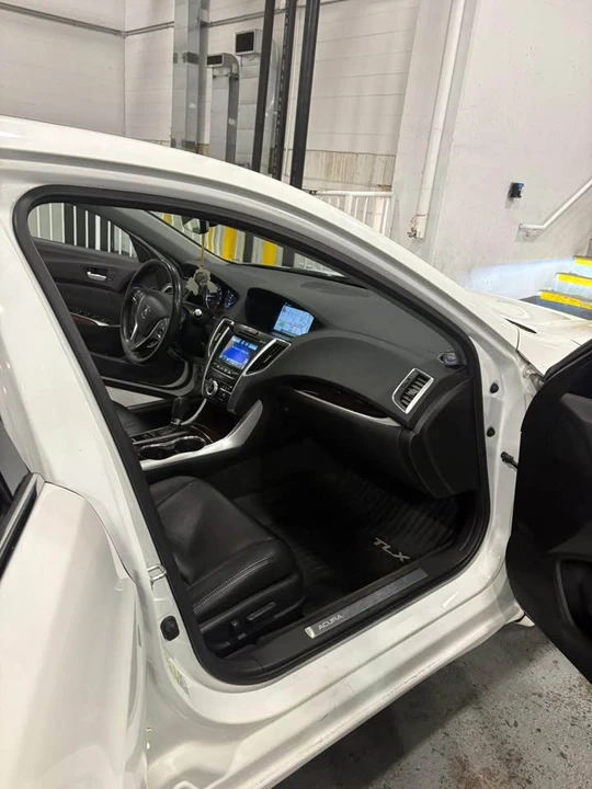 2015 Acura TLX 1st Gen - Image 7 of 10