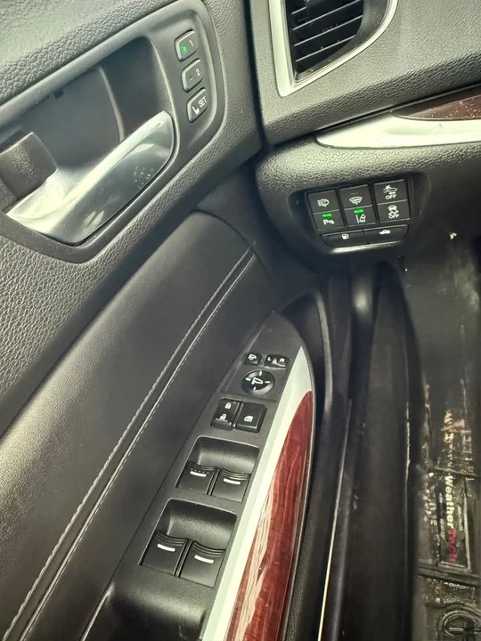 2015 Acura TLX 1st Gen - Image 10 of 18