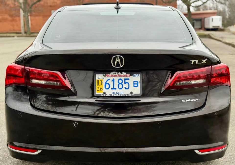 2015 Acura TLX 1st Gen - Image 12 of 19