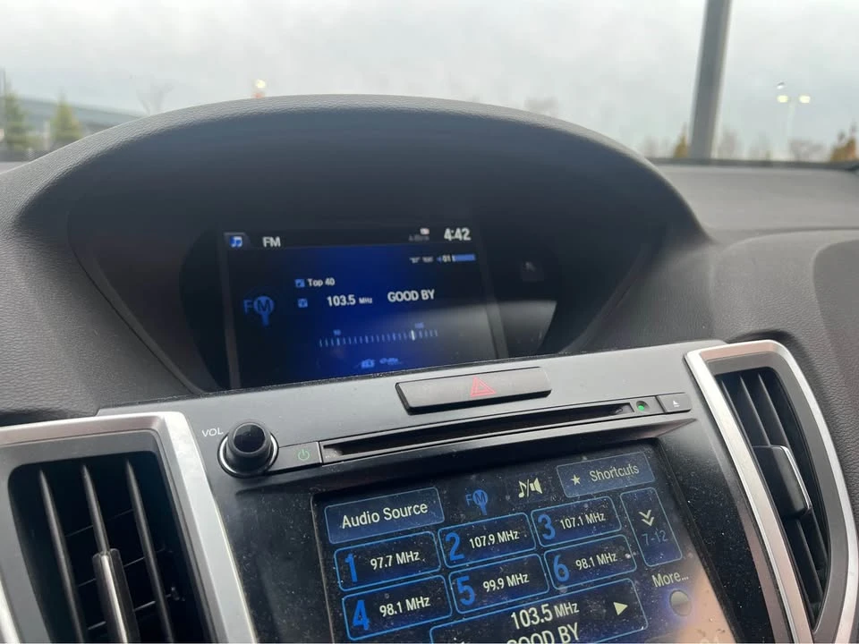 2015 Acura TLX 1st Gen - Image 9 of 15