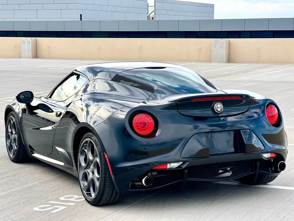 2015 Alfa Romeo 4C - Image 6 of 18
