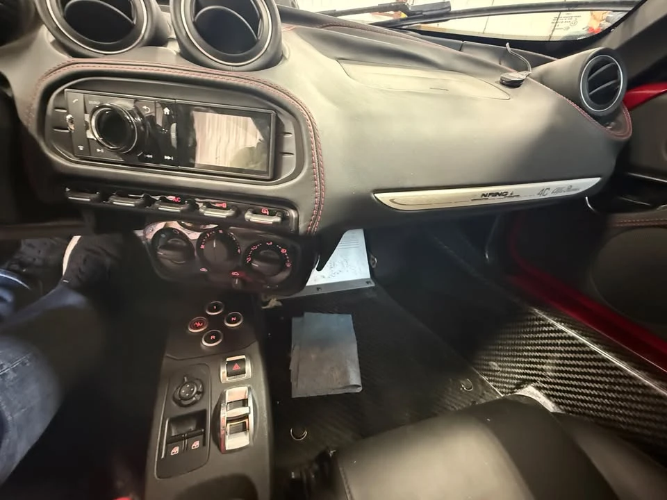 2015 Alfa Romeo 4C - Image 7 of 9